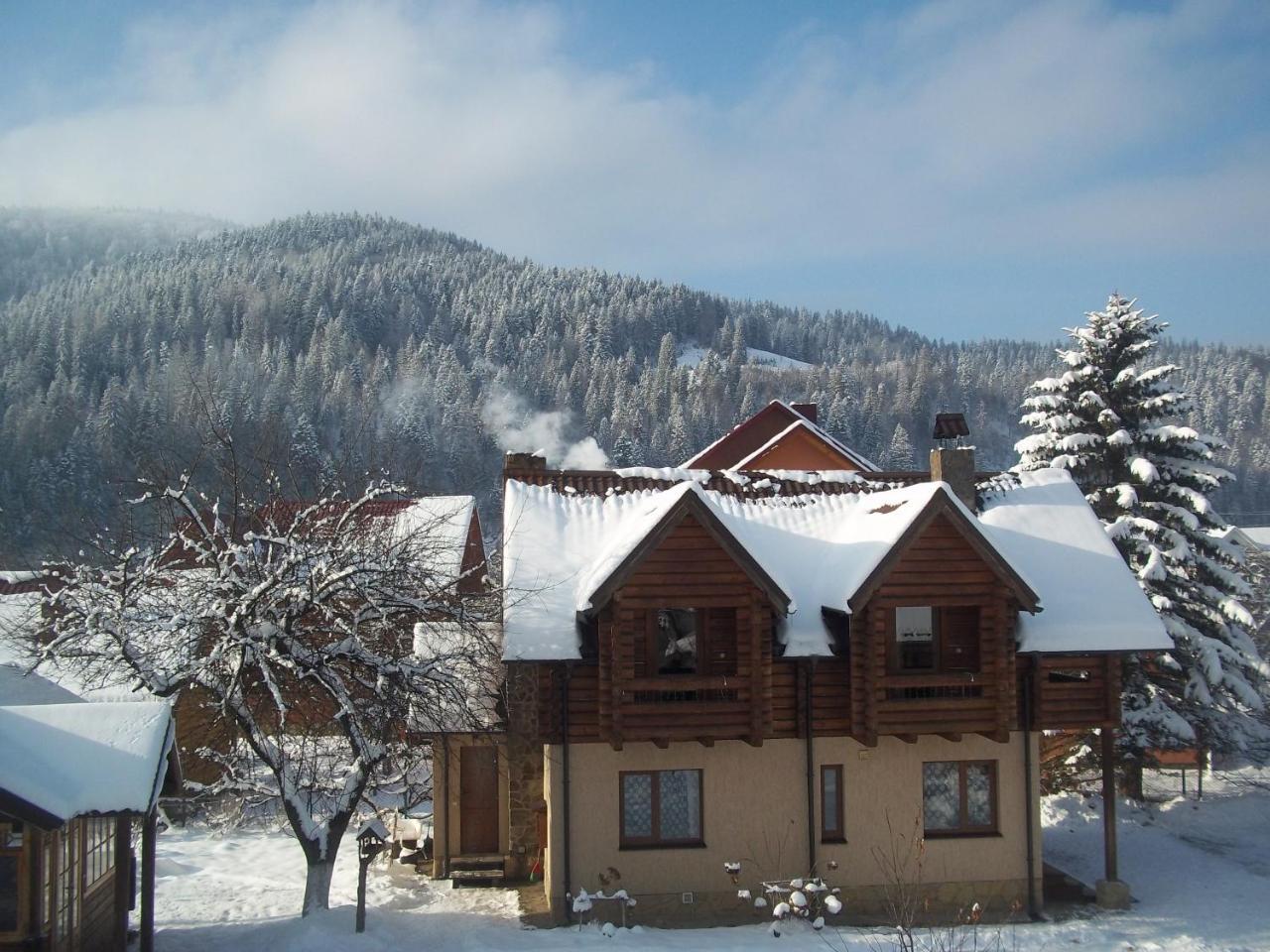 У Тарнавських Mykulychyn Exterior photo